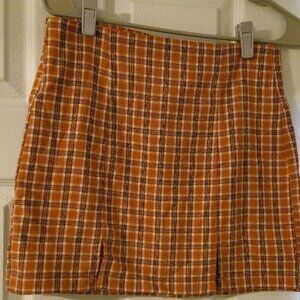 Aero Plaid Skirt Size Medium